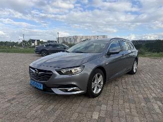Vaurioauto  passenger cars Opel Insignia SPORTS TOURER 1.6 CDTI AUTOMAAT 2019/1