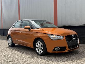 uszkodzony samochody osobowe Audi A1 1.6 TDI AUTOMAAT 2012/1