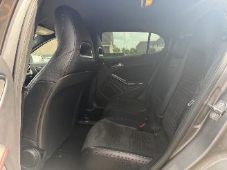 Mercedes GLA 200d AMG AUTOMAAT picture 12