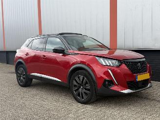 Damaged car Peugeot 2008 1.2 PureTech GT Pack NAP 2021/1