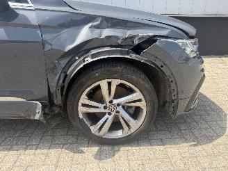 Volkswagen Tiguan 1.4 TSI eHybrid R-Line HEAD UP PANO picture 10