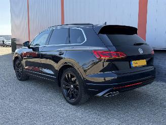 Volkswagen Touareg 3.0 TDI R Line BLACK picture 26