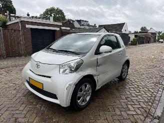 Avarii autoturisme Toyota iQ 1.0 VVTI NAP 2011/1