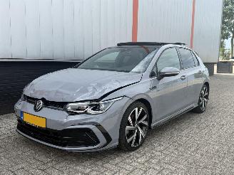Volkswagen Golf 1.5 eTSI R Line PANO picture 21