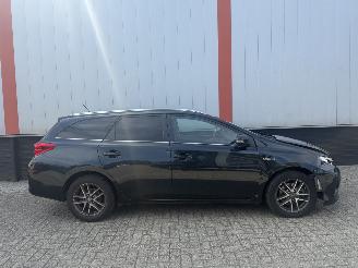 Toyota Auris Touring Sports 1.8 hybride picture 4