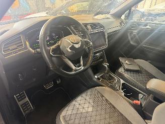 Volkswagen Tiguan 1.5 TSI R-Line 7 PERS NAP picture 18