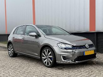 uszkodzony samochody osobowe Volkswagen Golf 1.4 TSI GTE 2015/1