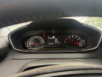 Peugeot 208 1.2. PureTech NAP picture 18