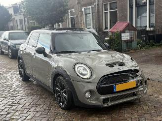 Voiture accidenté Mini Cooper S 2.0 Cooper S Chili HARMON PANO NAP! 2018/1