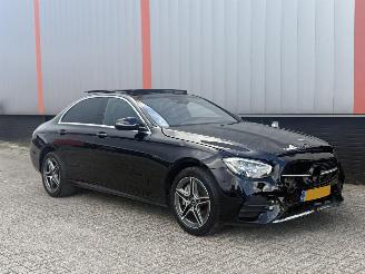Mercedes E-klasse E300de 4 Matic AMG PANO SFEER picture 2