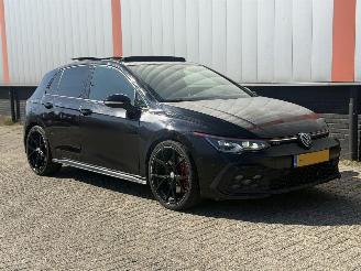 krockskadad bil auto Volkswagen Golf 8 2.0 GTI PANO SFEER 2021/1