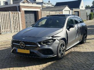 Coche accidentado Mercedes Cla-klasse 250e AMG PANO SFEER BTW!! 2023/1