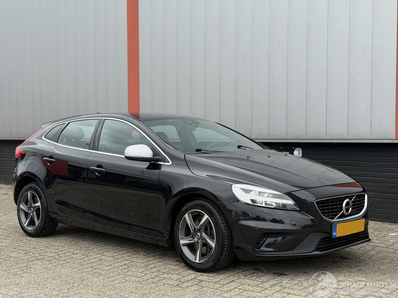 Volvo V-40 2.0 D3 R Design NAP