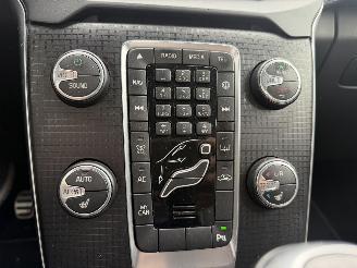 Volvo V-40 2.0 D3 R Design NAP picture 13