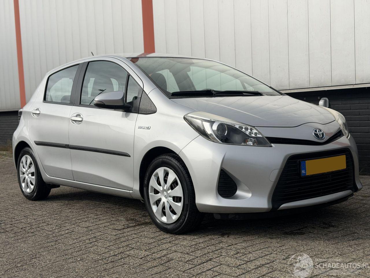 Toyota Yaris 1.5 Full Hybrid NAP KILOMETERS!!!!!!!