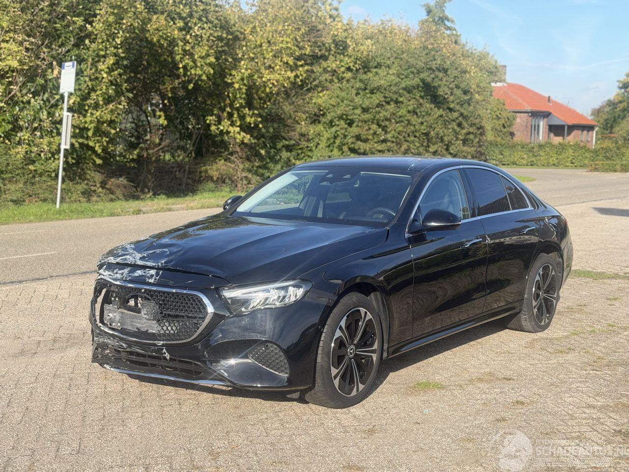 Mercedes E-klasse E300de Limo