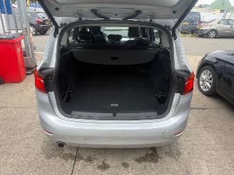 BMW 2-serie Gran tourer 216d luxury picture 10