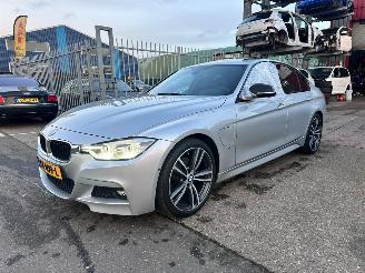 Unfallwagen BMW 3-serie 330e CENTENNIAL HIGH EXECUTIVE 2016/12