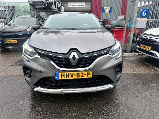 Renault Captur 1.6 E-TECH FULL HYBRID 145 TECHNO picture 2