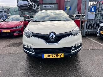 Renault Captur 0.9 TCe DYNAMIQUE picture 2