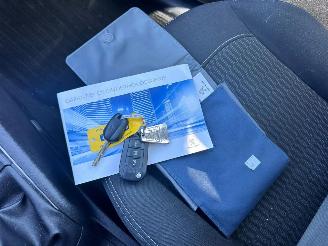 Peugeot 208 1.2 BLUE LION picture 12