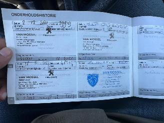 Peugeot 208 1.2 BLUE LION picture 11