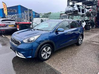 uszkodzony samochody osobowe Kia Niro 1.6 HYBRIDE / AUTOMAAT 2018/3