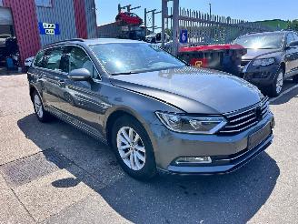 uszkodzony samochody osobowe Volkswagen Passat 1.4 TSI 2016/9