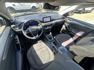 Ford Focus 1.0 EcoBoost Hybride / PANO / TITANIUM picture 8