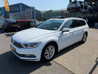 Volkswagen Passat 1.4 TSI / DSG / PANO / LEER / VOLLE AUTO picture 1