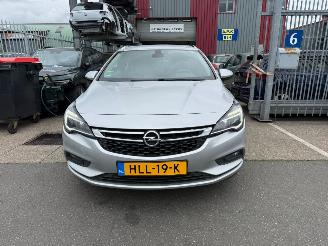 Opel Astra 1.6 CDTI / AUTOM / SPORTS TOURER picture 2