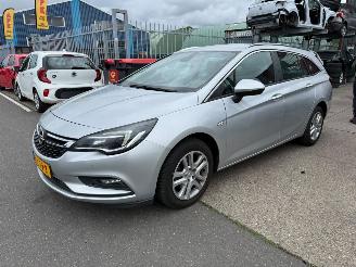 Unfallwagen Opel Astra 1.6 CDTI / AUTOM / SPORTS TOURER 2017/6