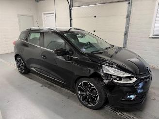 Schadeauto Renault Clio  2017/12