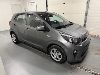 Kia Picanto  picture 1