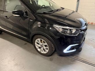 Renault Captur  picture 2