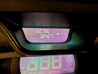 Renault Captur  picture 19