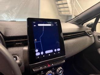 Renault Clio  picture 17