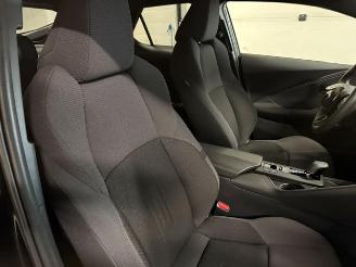 Toyota C-HR  picture 13