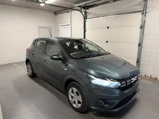 damaged passenger cars Dacia Sandero  2025/2