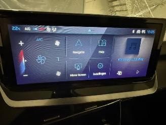 Peugeot 208  picture 17