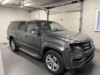 damaged passenger cars Volkswagen Amarok  2018/2
