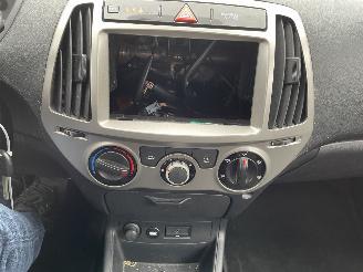 Hyundai I-20 1.2 5drs picture 11