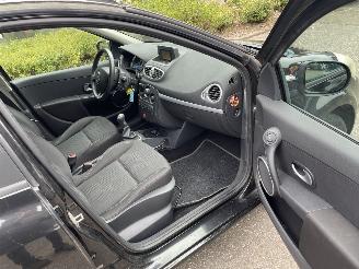 Renault Clio 1.2 5drs picture 15