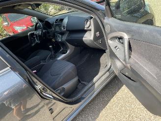 Toyota Rav-4 2.0 4x4 picture 9