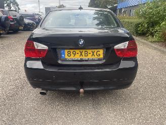 BMW 3-serie 2.0d 90kw sedan picture 5