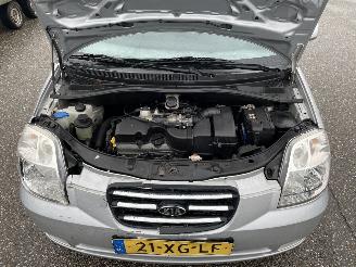 Kia Picanto 1.0 5drs picture 7