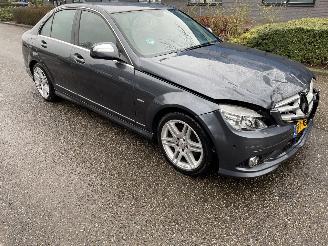 Mercedes C-klasse 200k sedan picture 4