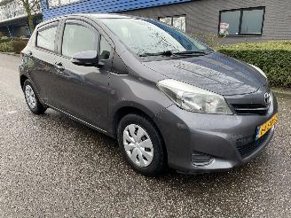 Vaurioauto  passenger cars Toyota Yaris 5 drs airco 2012/1