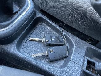 Volkswagen Polo 1.0 5drs 55kw picture 16