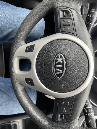 Kia Venga 1.4 picture 16